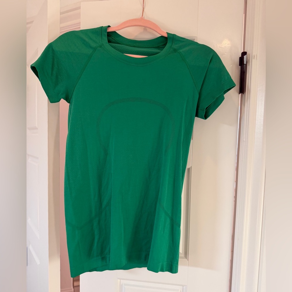 Lululemon Swiftly Tech Hip Length, Raceway Green, Size 6, EUC.